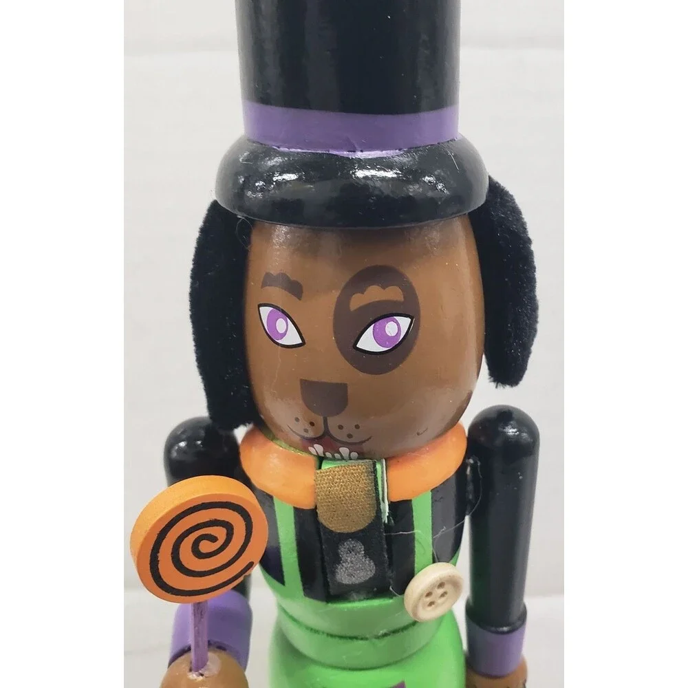 Wooden Nutcracker,9.5